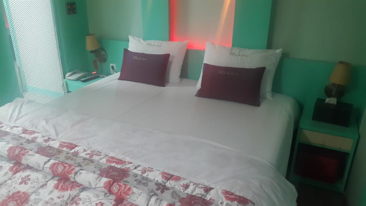 Click 21 Motel Пусан Екстериор снимка