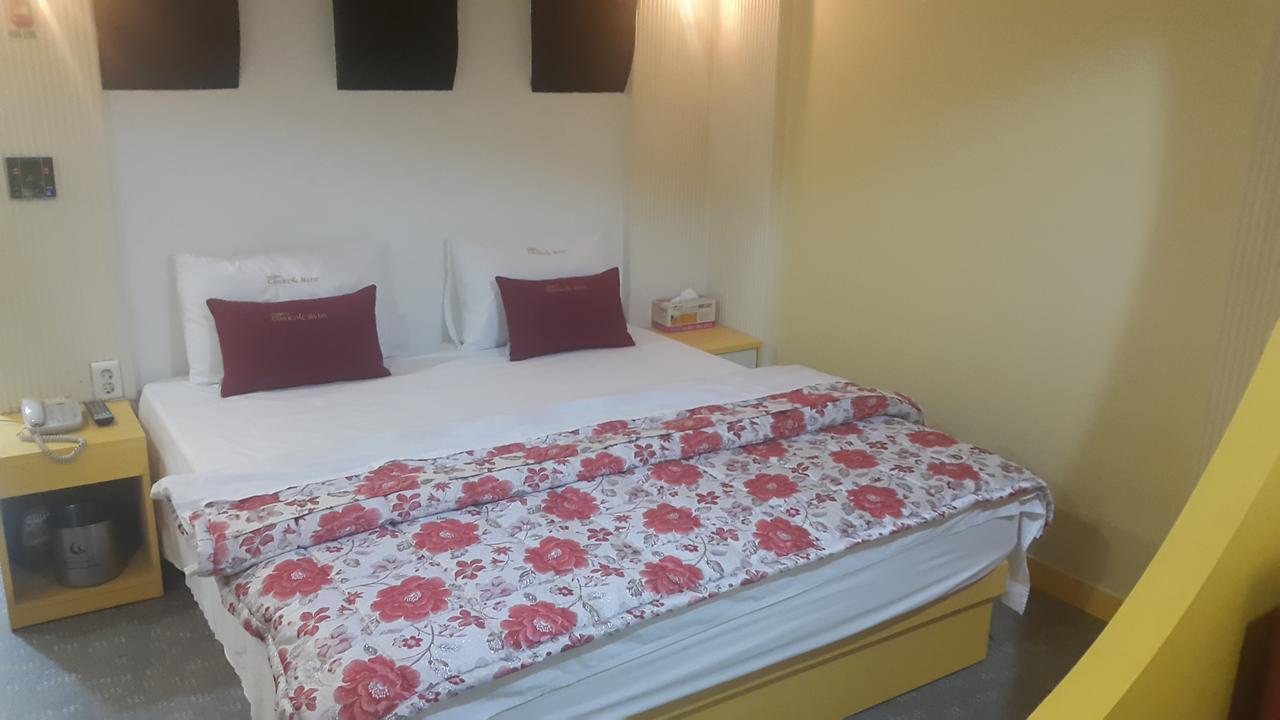 Click 21 Motel Пусан Екстериор снимка